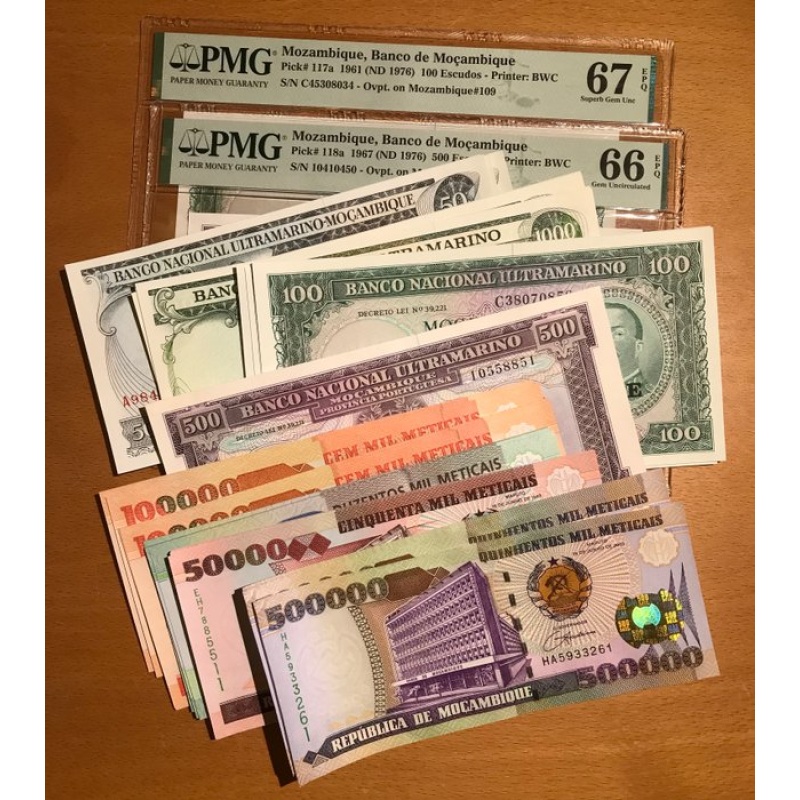 Mozambique. - 4 x 10, 4 x 5 + 2 certified banknotes Escudos various dates - Pick 117a, 118a, 126, 127, 133b, 138, 139, 141, 142