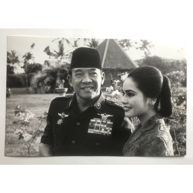 Alain Taieb - Président Soekarno et sa femme - tirage d'époque - 1966