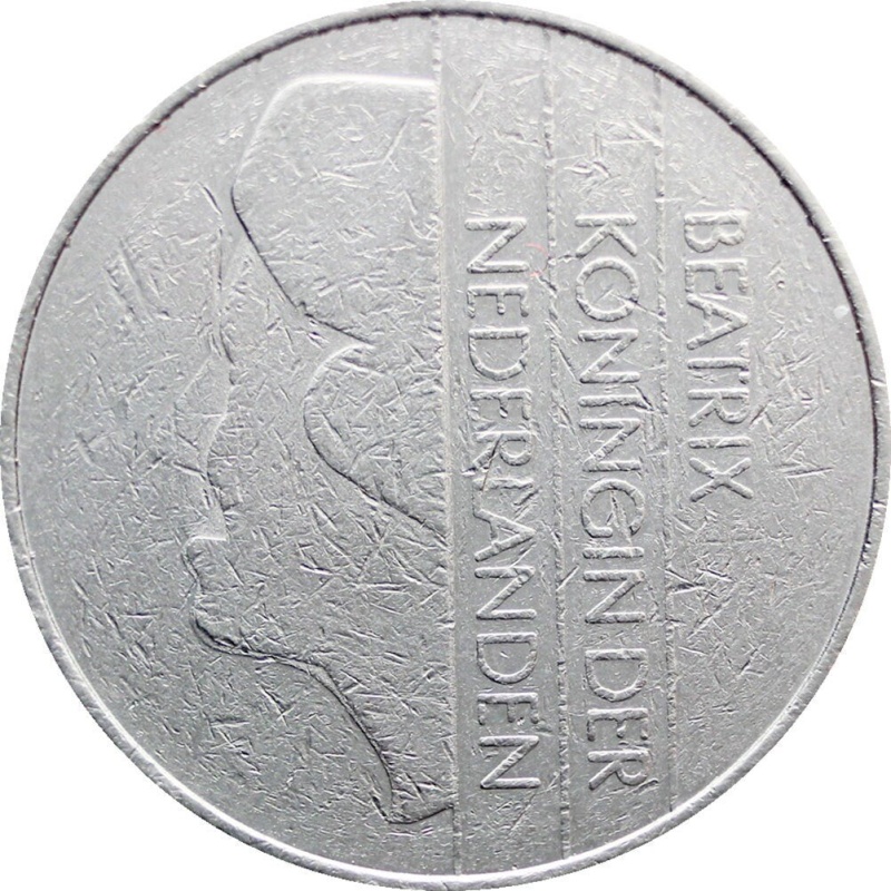 1989 2 1/2 Gulden Netherlands Coin Beatrix