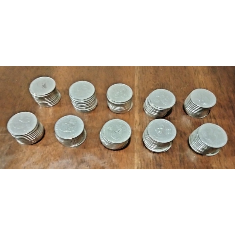 Ecuador 25 Centavos  Coin Lot- (100 Coins) dated 2000 - KM#107 -   (Lot#1723)