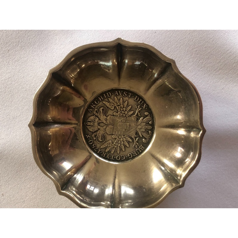SMALL SILVER BOWL WITH A MARIA THERESA THALER 1780 SILVER COIN AUSTRIA