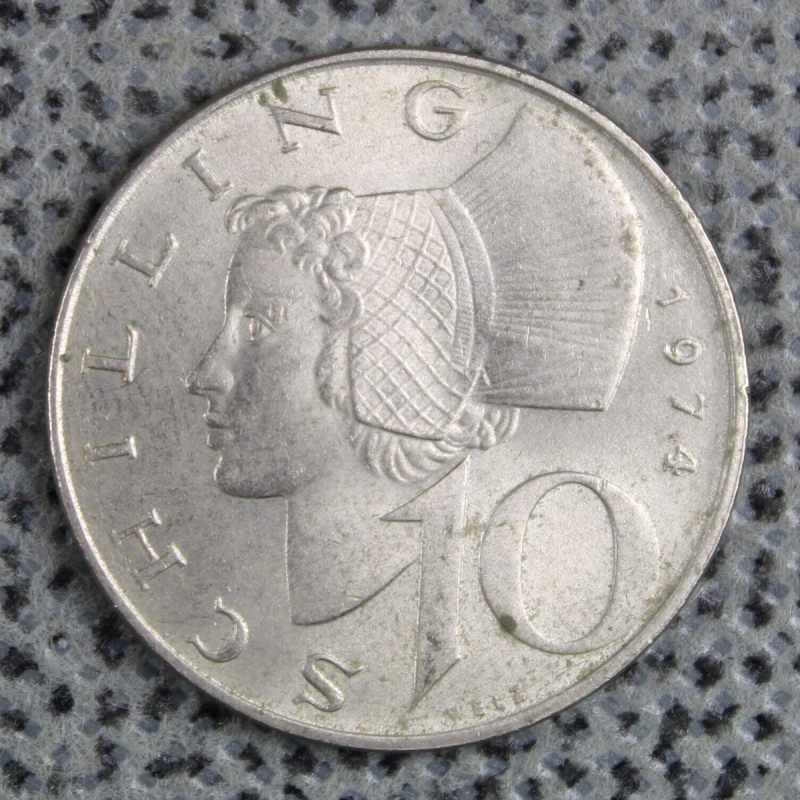 Austria 1974 10 Schillings Eagle Shield Woman Headgear Hat CuNi on Nickel ø 26mm